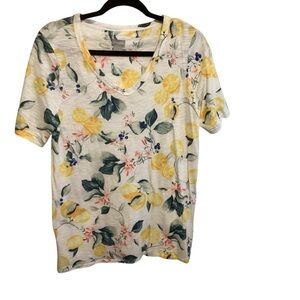 Chicos Short Sleeved Pullover Top size medium EUC